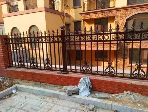 鋅鋼護(hù)欄案例