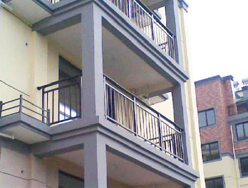 洛陽(yáng)鋅鋼護(hù)欄廠(chǎng)-鋅鋼陽(yáng)臺(tái)